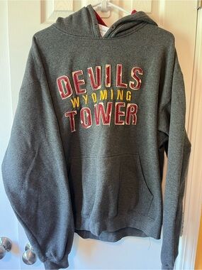 Wyoming Devils Tower Unisex Gray Hooded Sweatshirt